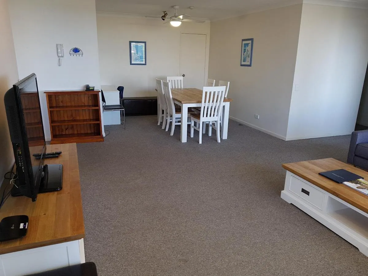 Burgess @ Kings Beach Apartments Caloundra