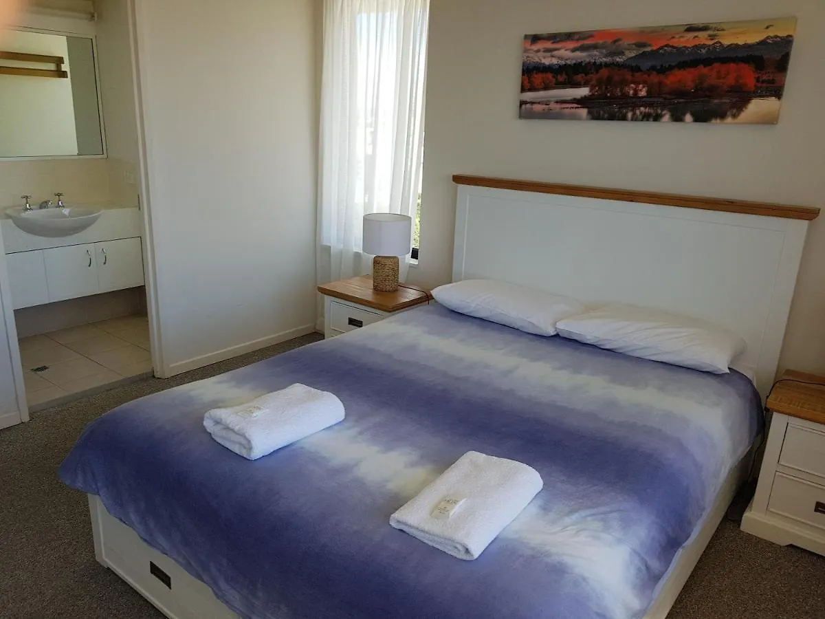 Burgess @ Kings Beach Apartments Caloundra Aparthotel