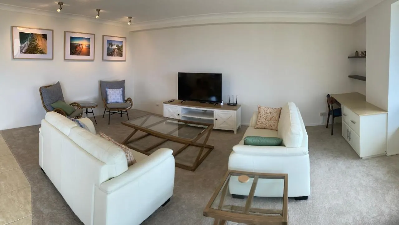 Burgess @ Kings Beach Apartments Caloundra 3*,