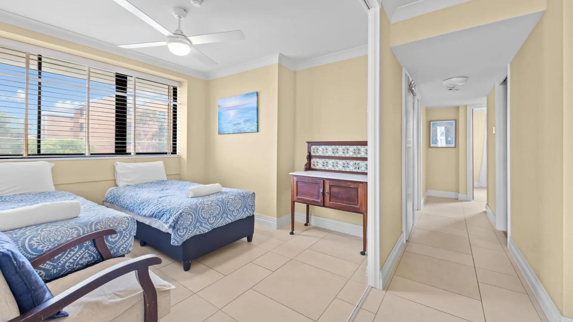 Burgess @ Kings Beach Apartments Caloundra Aparthotel