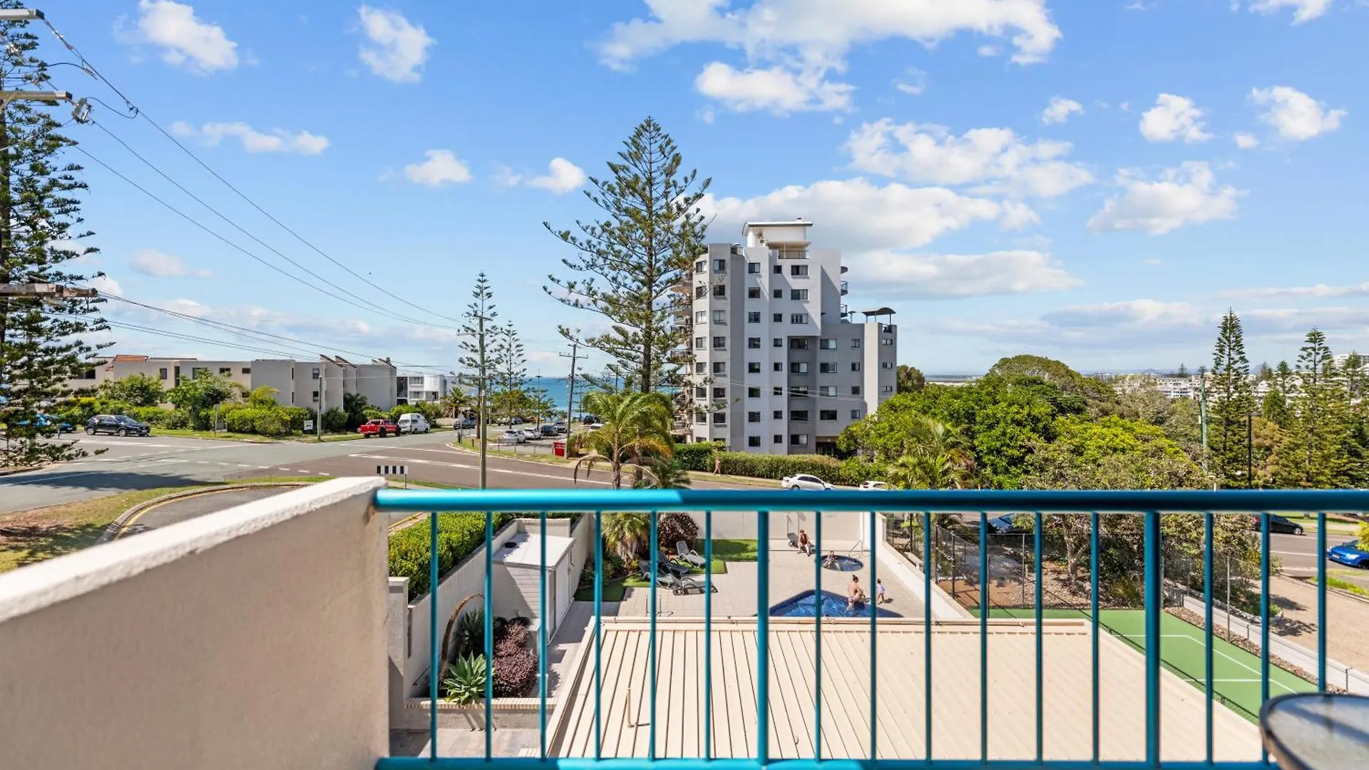 Burgess @ Kings Beach Apartments Caloundra