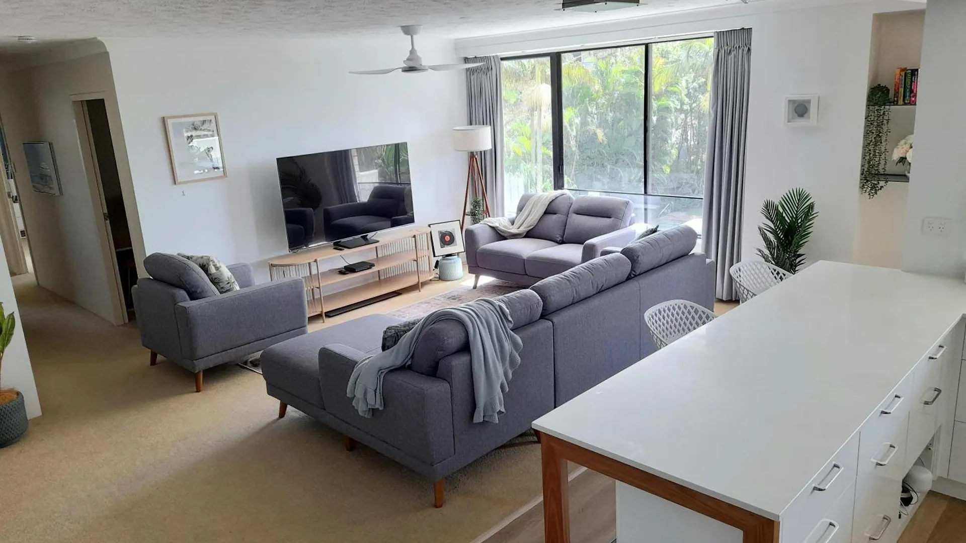 Aparthotel Burgess @ Kings Beach Apartments Caloundra