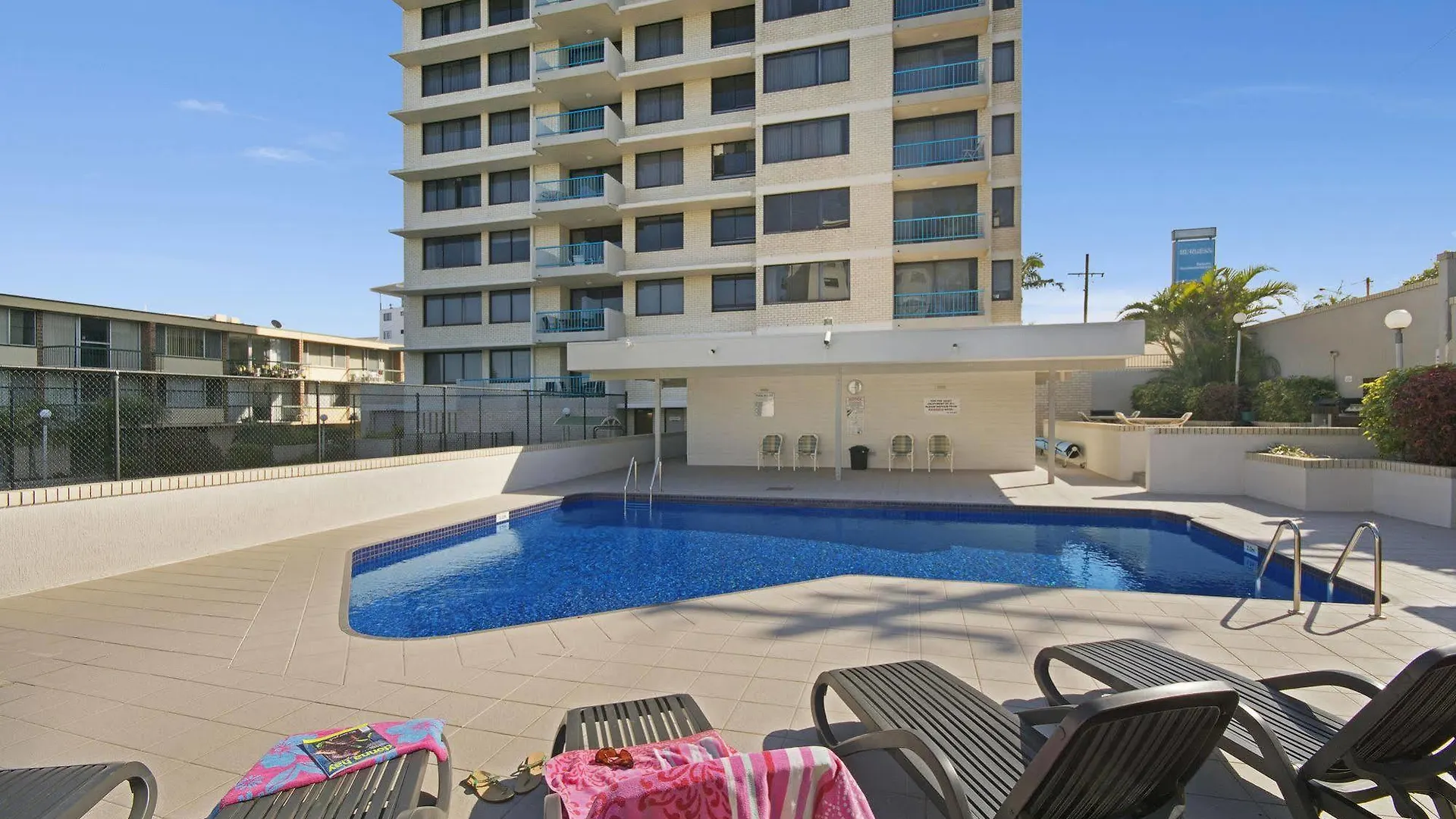 Burgess @ Kings Beach Apartments Caloundra